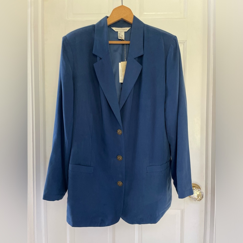 Gorgeous blue silk blazer by Melrose studio oversized, medium